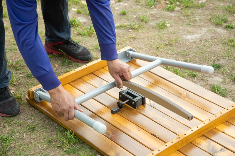 Outdoor-Sitzgruppe Kindergarten, 1 Tisch mit 2 Bänken